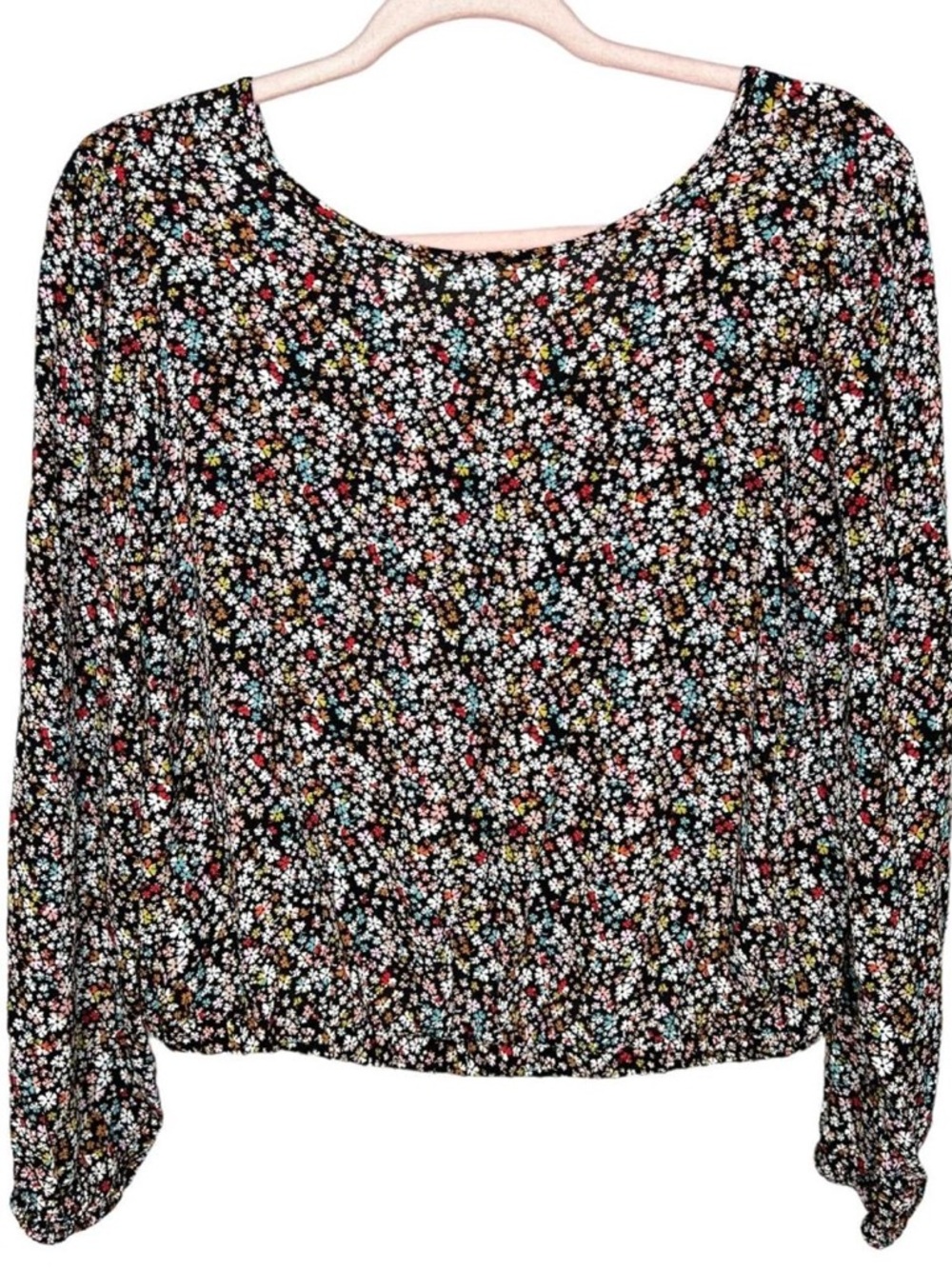 Women’s Black Floral Long-Sleeve Top